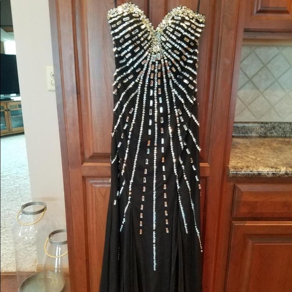 Dresses & Skirts - Prom Dress